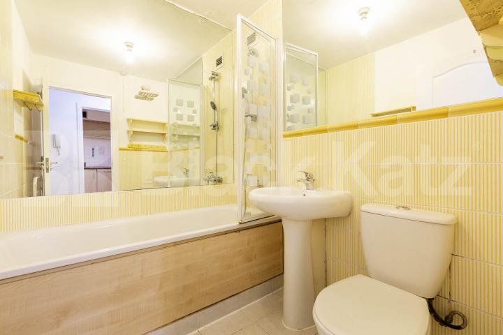 Spacious one double bedroom property set in an amazing location Fitzroy Street, Fitzrovia